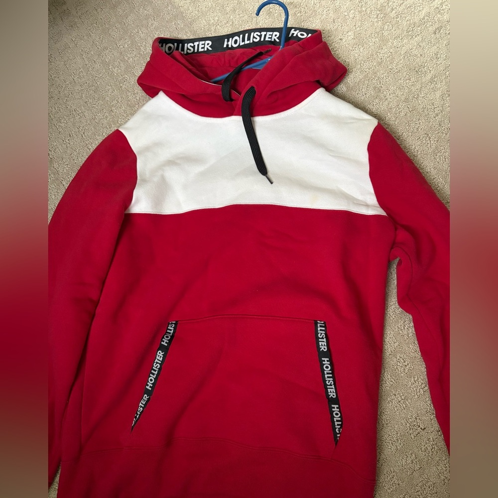 Hollister Men's Bold Red and White Hoodie